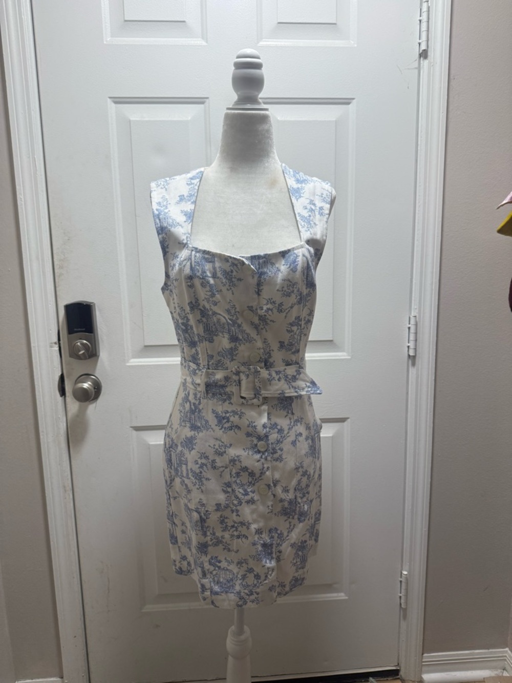 Sleeveless Blue Floral Belted Sheath Dress